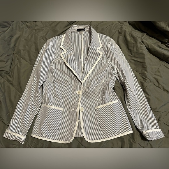 Blue and white pinstriped blazer jacket  by Renuar size 6 - Picture 2 of 7